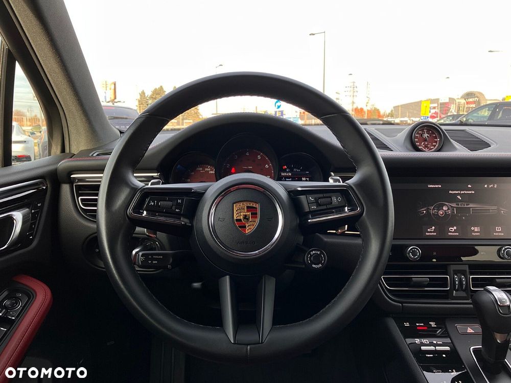 Porsche Macan - 32