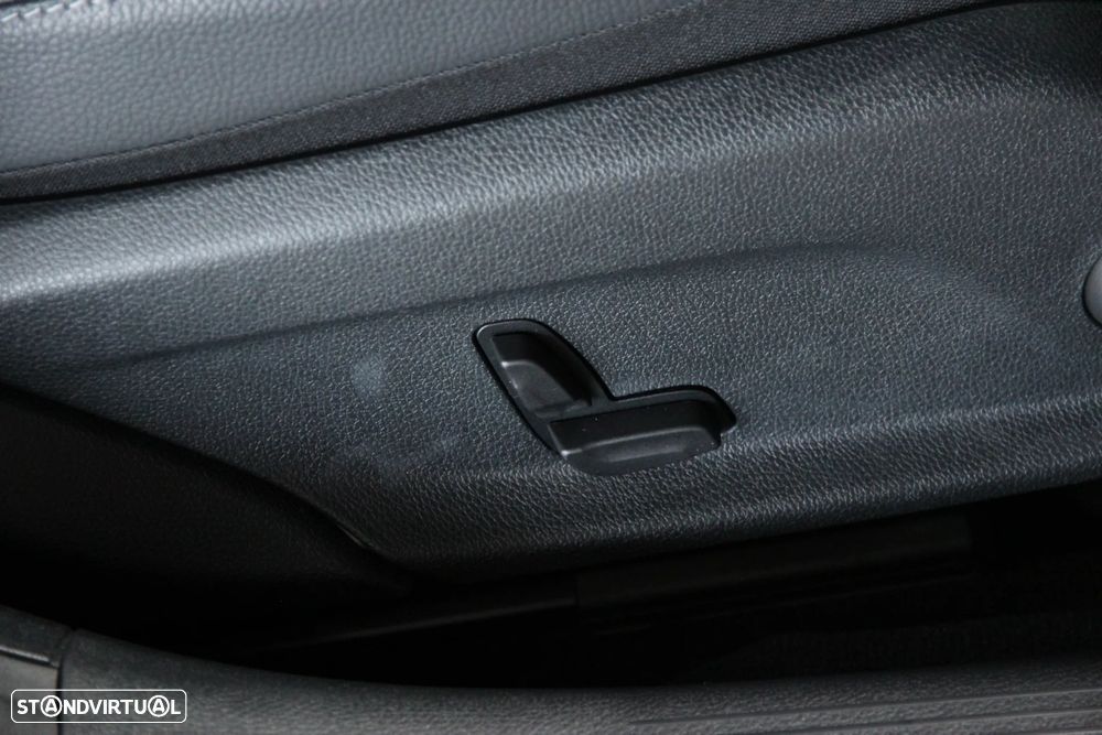 Mercedes-Benz C 300 de AMG Line - 11