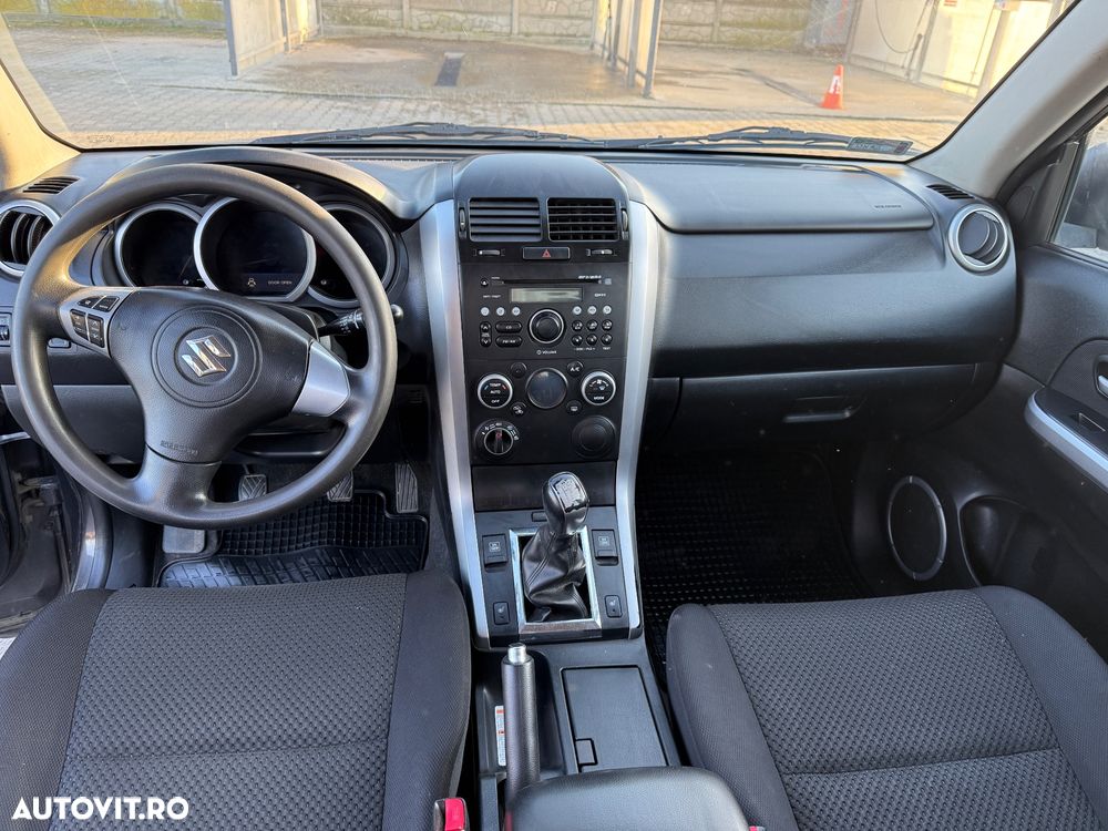 Suzuki Grand Vitara 1.9 DDIS JLX - 8