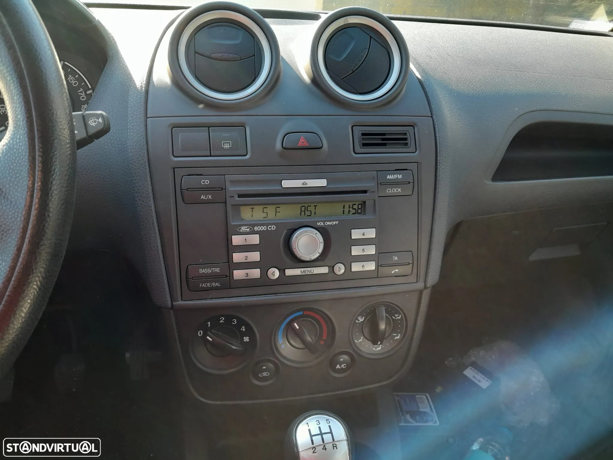 Ford Fiesta 1.4 Tdci Van Iva dedutível - 5