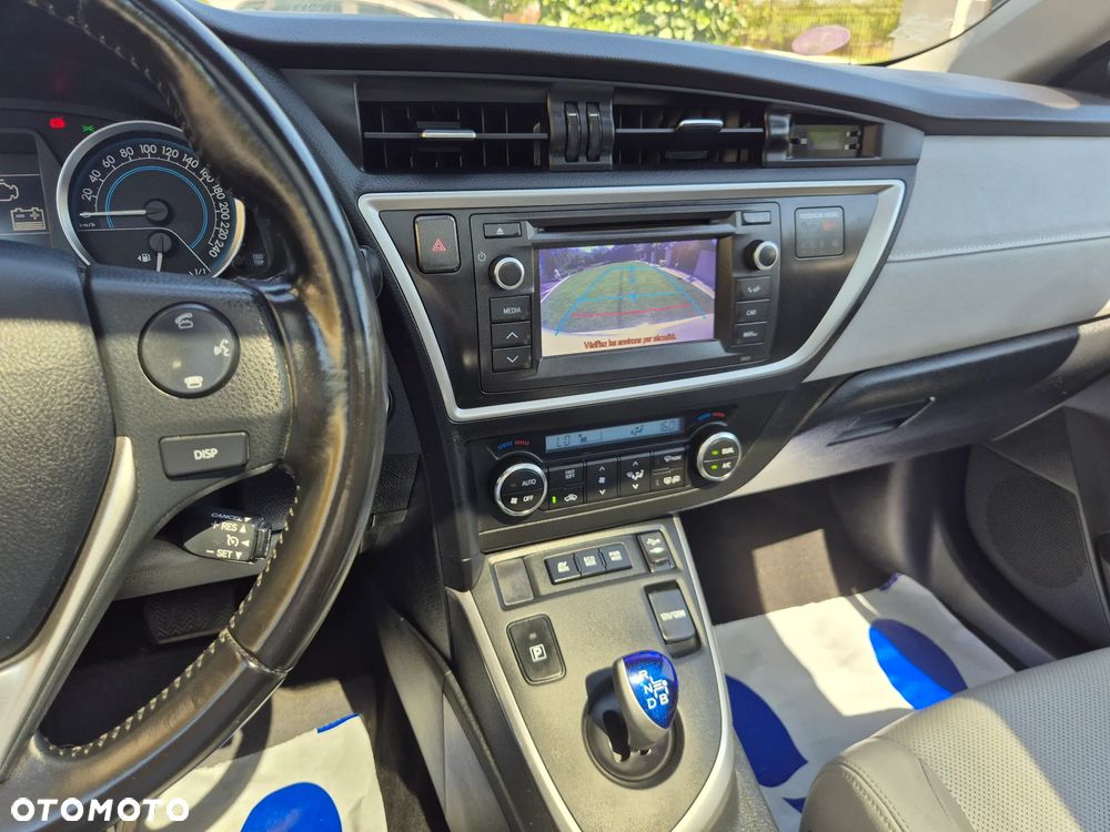 Toyota Auris - 12