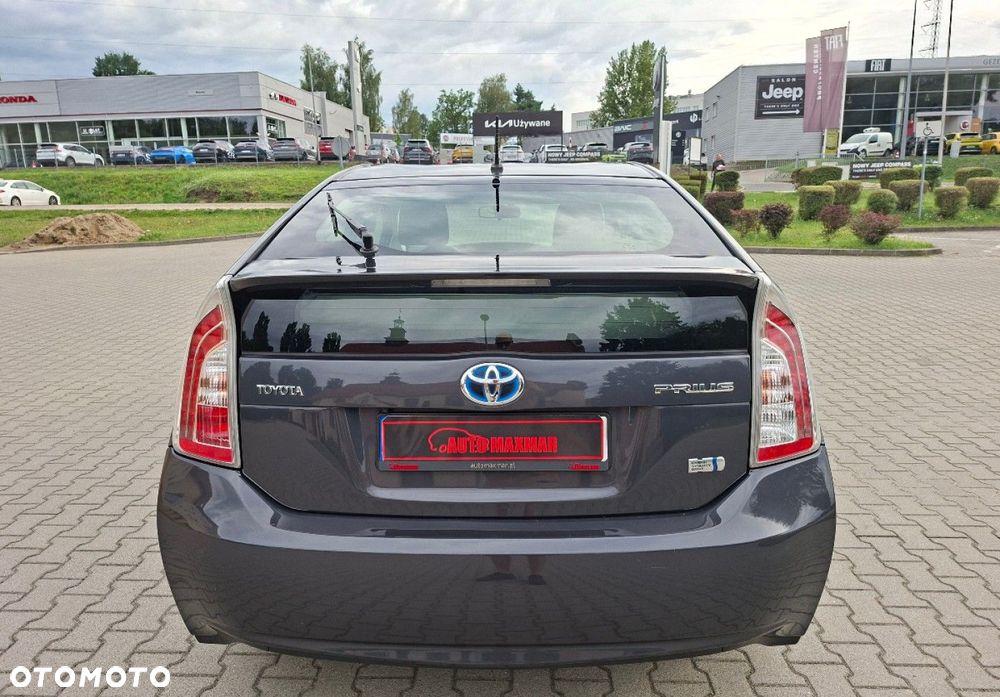 Toyota Prius - 9