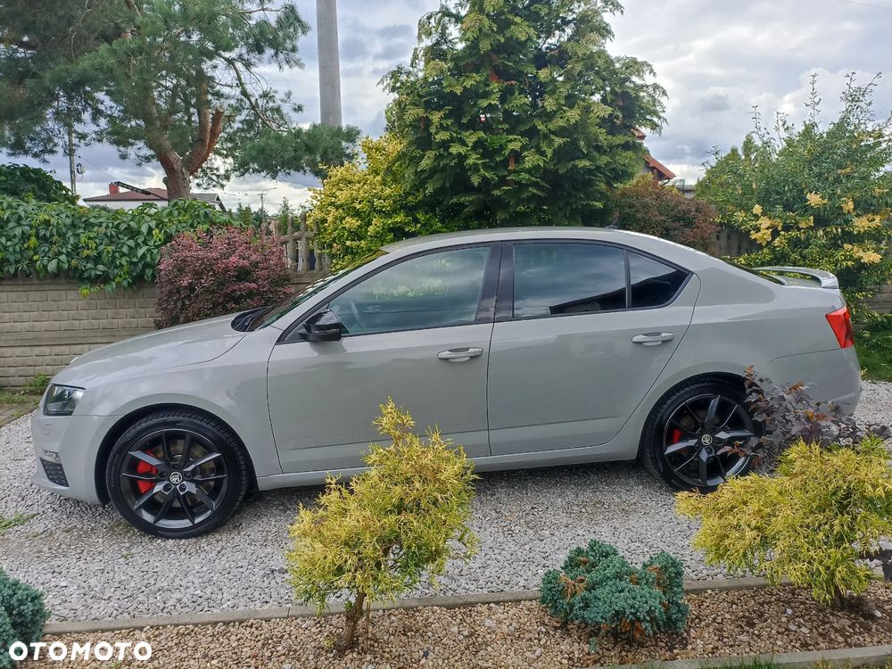 Skoda Octavia 2.0 TDI RS DSG - 11