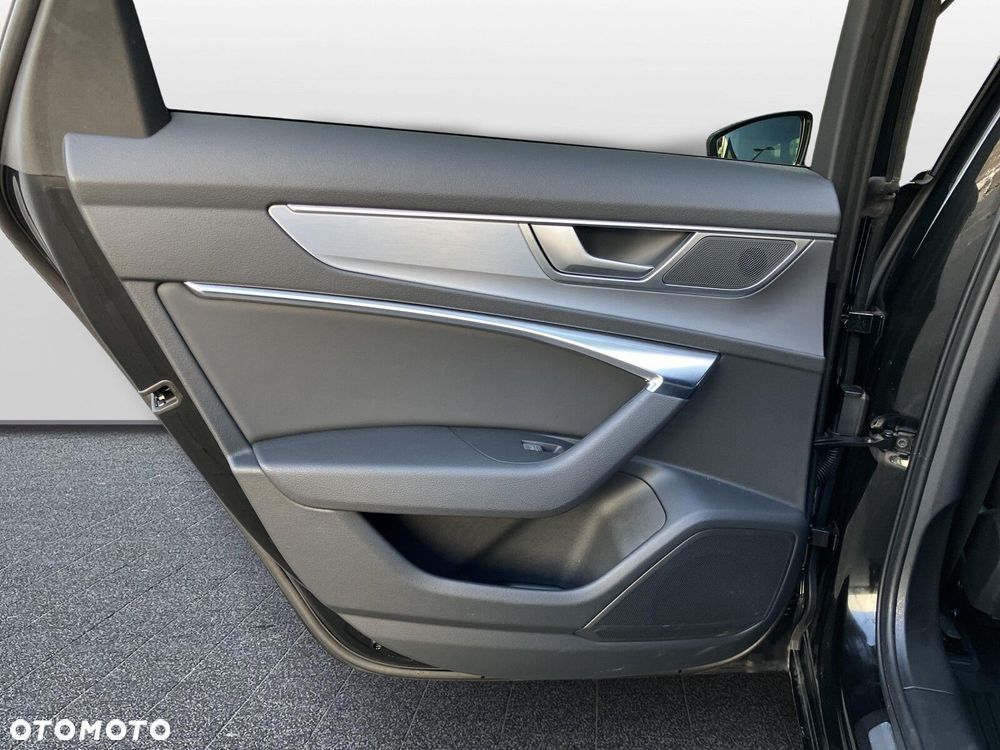 Audi A6 Avant - 33