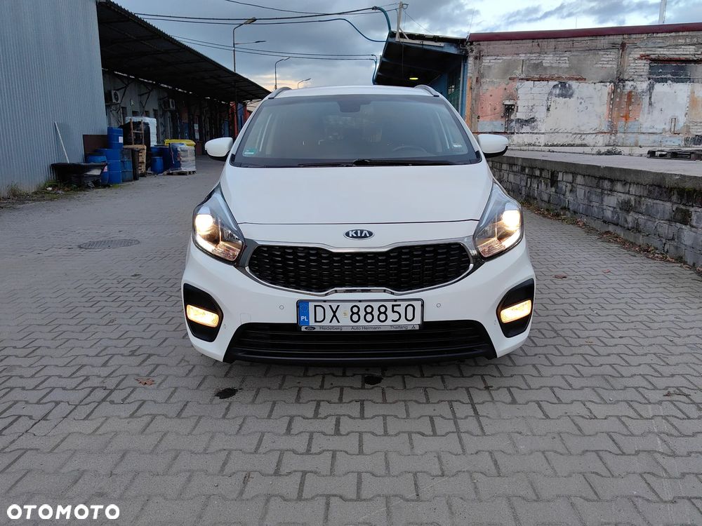 Kia Carens 1.7 CRDi 141 UEFA EURO 2016 - 6