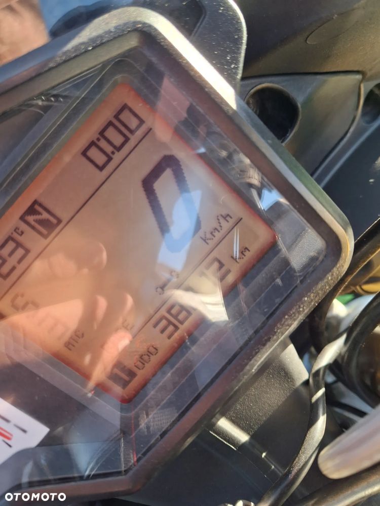 Aprilia Tuono - 15