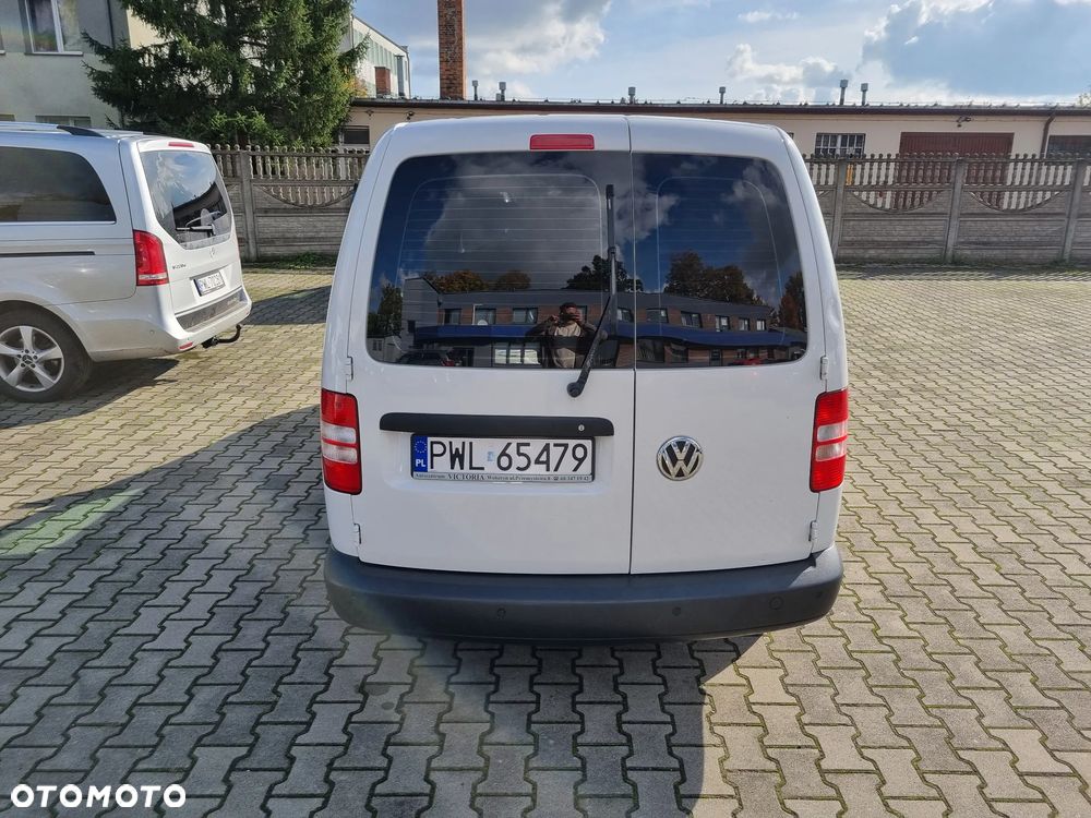 Volkswagen Caddy 2.0 TDI Comfortline DSG - 6