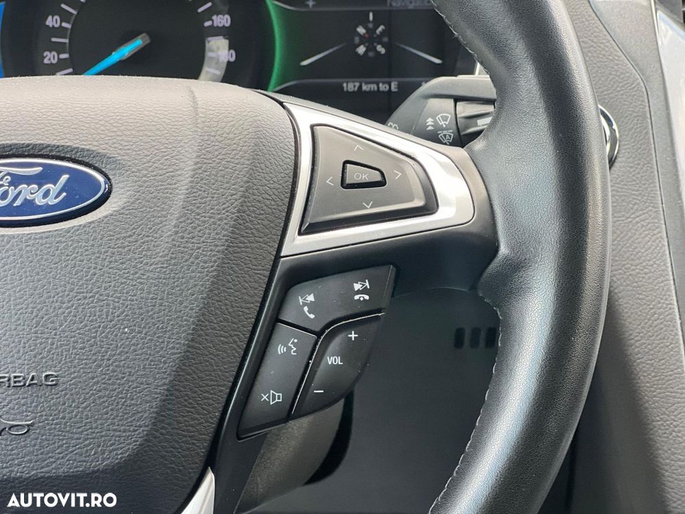 Ford Mondeo 2.0 HEV Titanium - 20