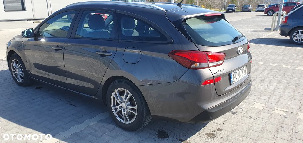 Hyundai i30 1.0 T-GDI Family - 4