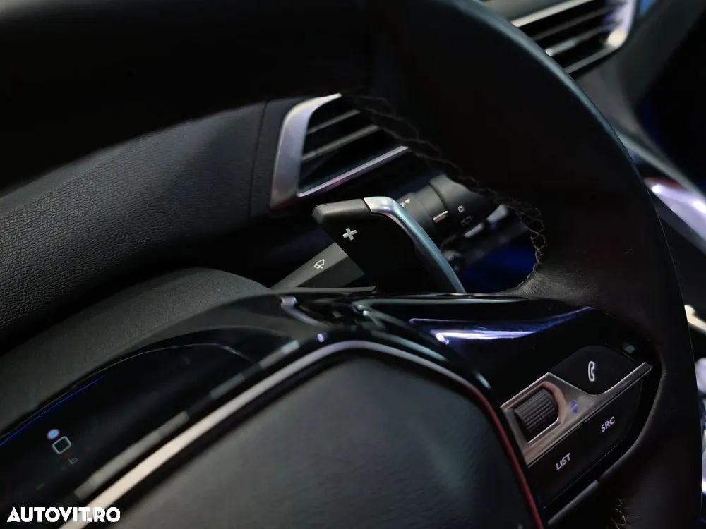 Peugeot 3008 PureTech 130 Stop & Start EAT6 Allure - 17