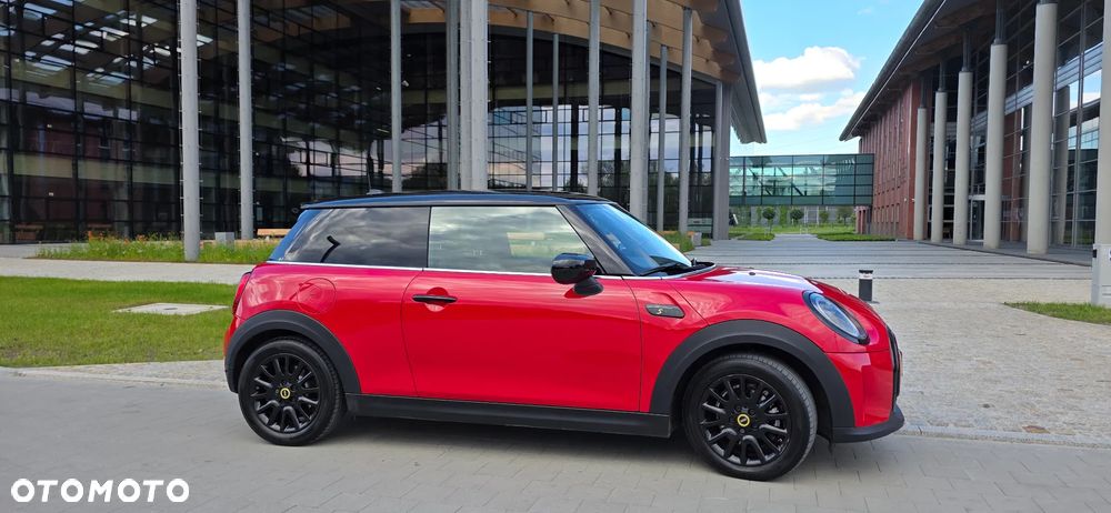 MINI Cooper SE Electric Trim - 12