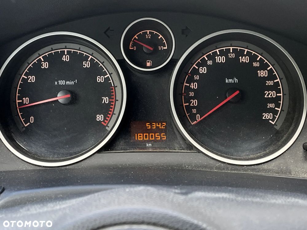 Opel Astra 1.8 Caravan - 25