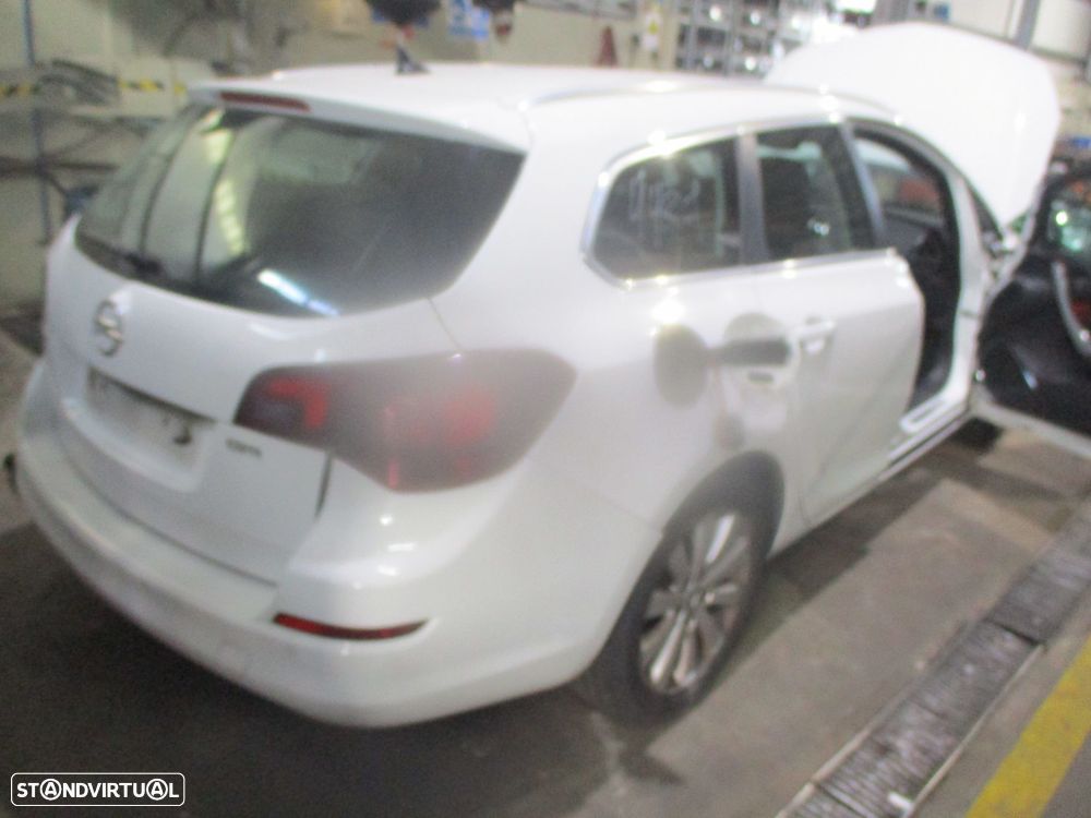 Carro MOT: A17DTC OPEL ASTRA J 2017 1.7CDTI 110CV 5P BRANCO DIESEL - 9