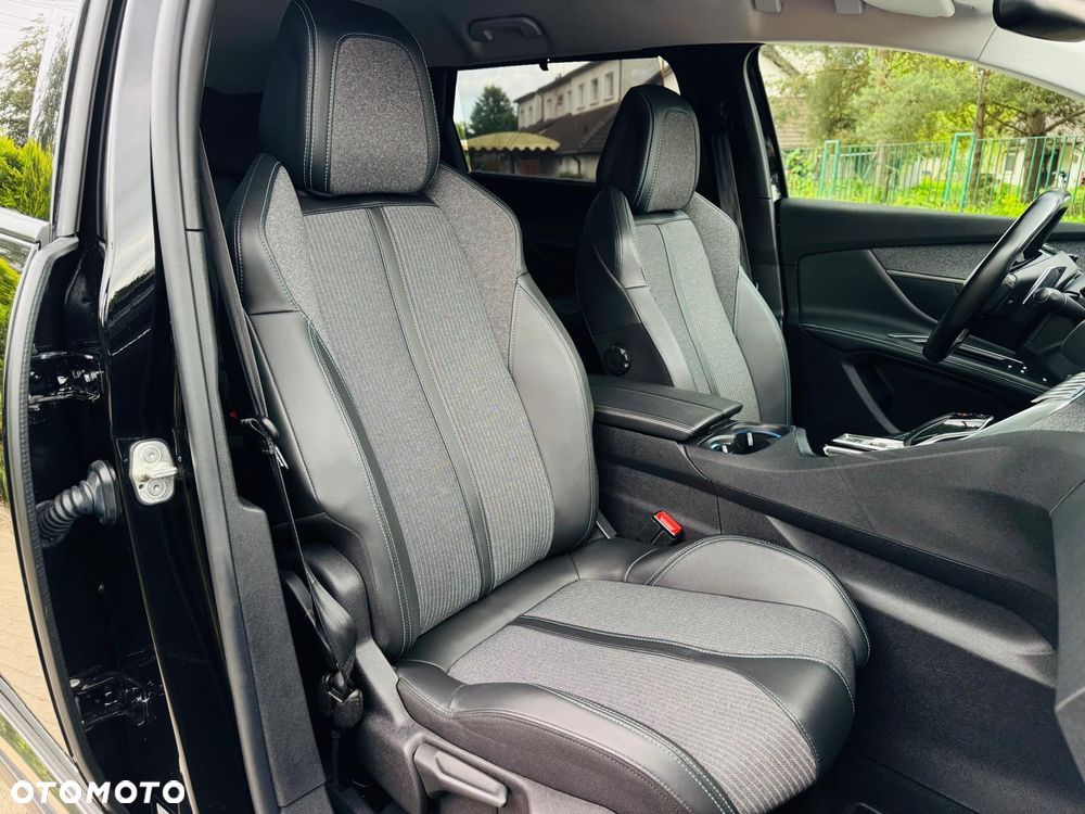 Peugeot 5008 2.0 BlueHDi Allure Pack S&S EAT8 - 36