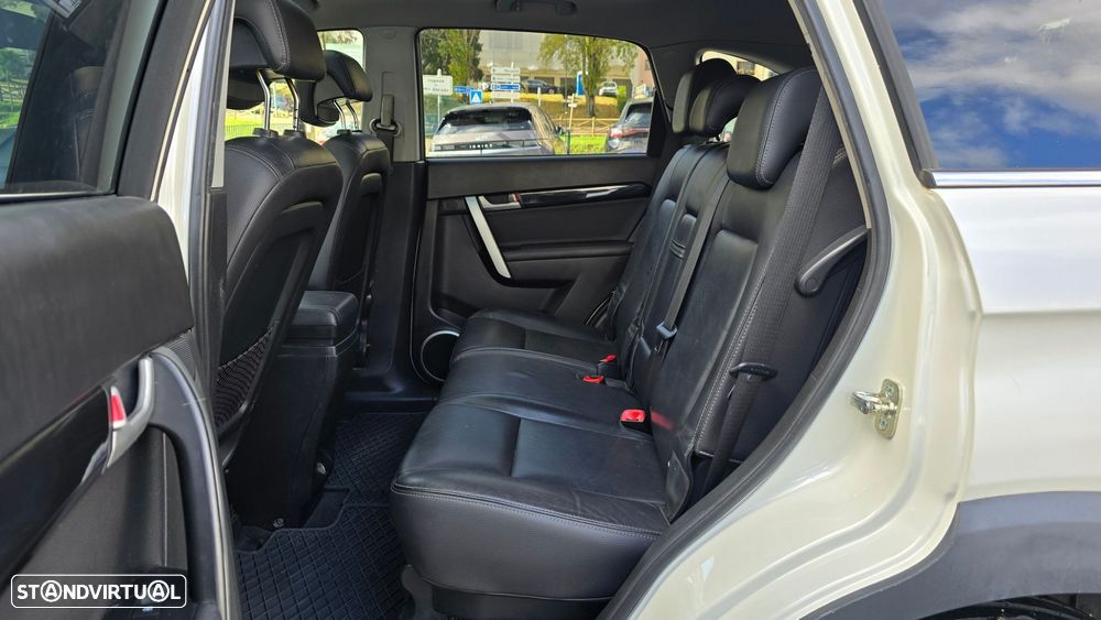 Chevrolet Captiva - 38