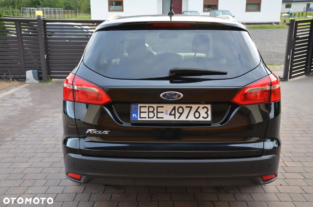 Ford Focus Turnier 1.5 EcoBlue Start-Stopp-System TITANIUM - 8