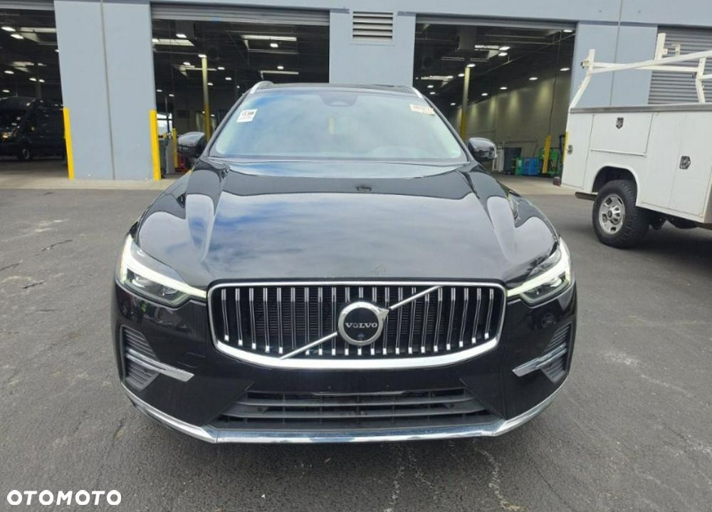 Volvo XC 60 B5 B AWD Plus Bright - 2