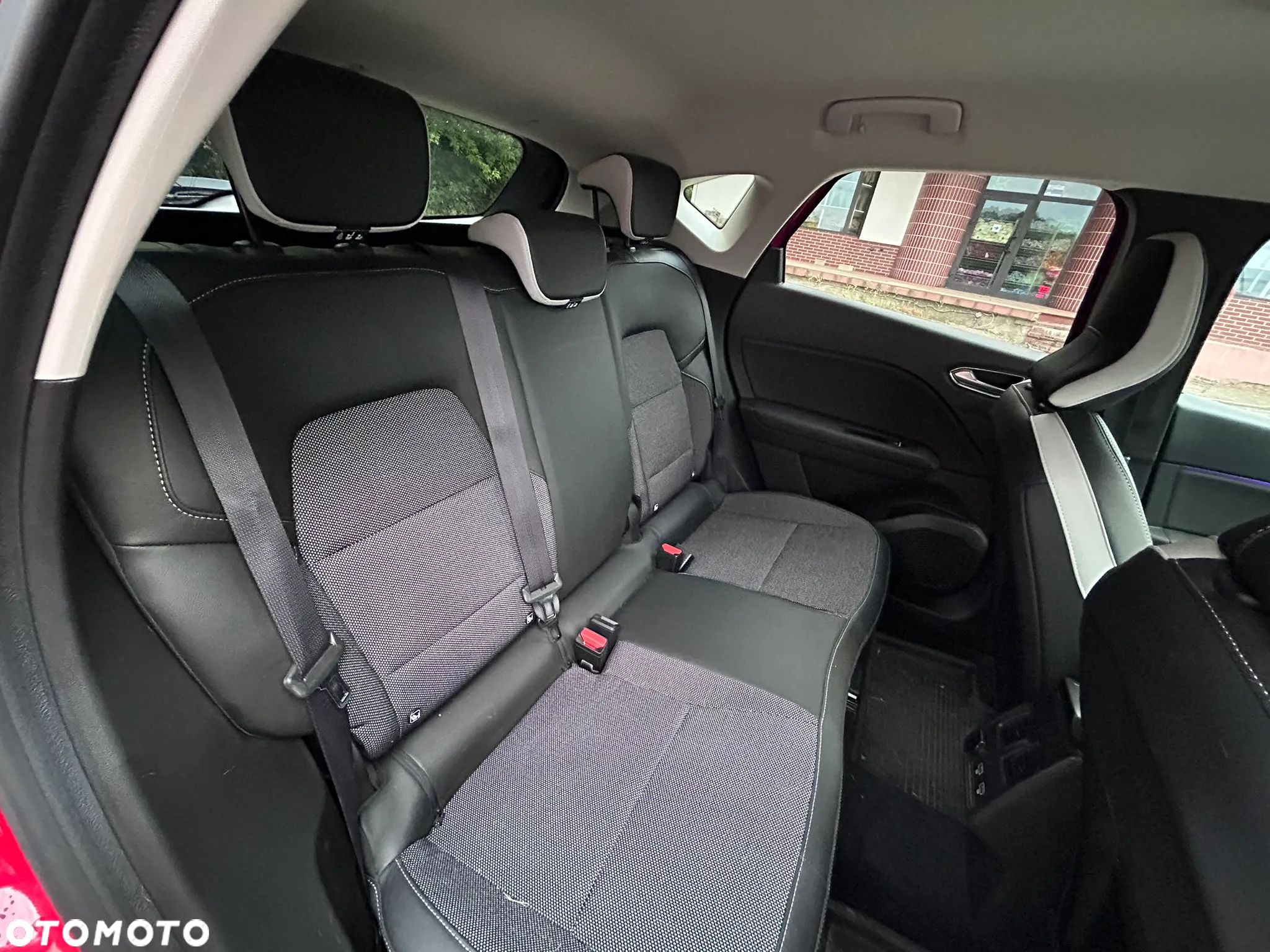 Renault Captur 1.0 TCe Intens - 17
