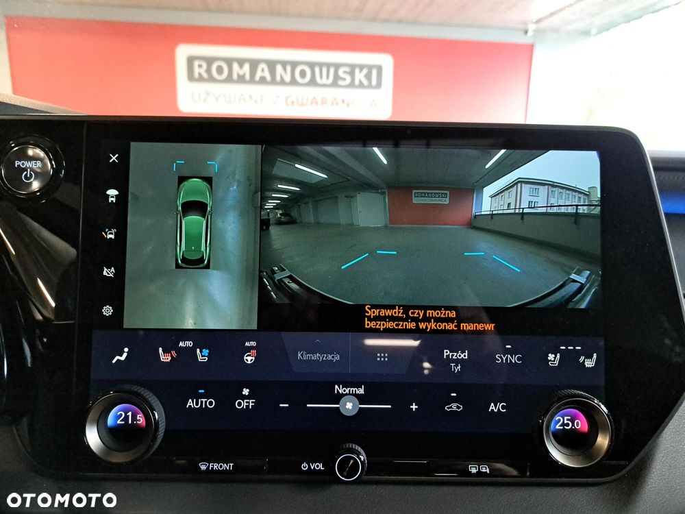 Lexus RX 450h+ Omotenashi - 19