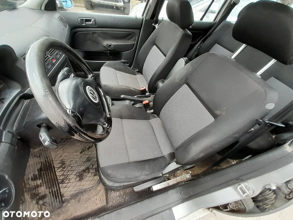 VW GOLF IV FOTELE KANAPA ŚRODEK KOMPLET - 1