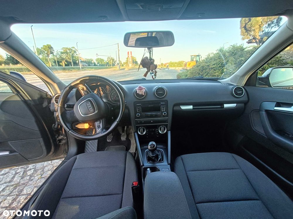 Audi A3 Sportback - 2