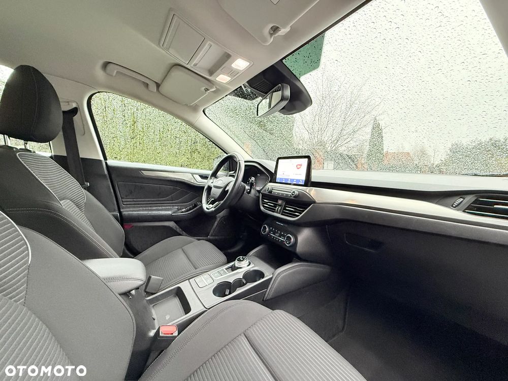 Ford Focus 2.0 EcoBlue Active Business - 17