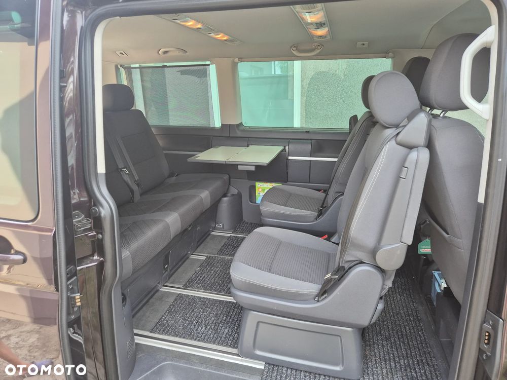 Volkswagen Multivan - 17
