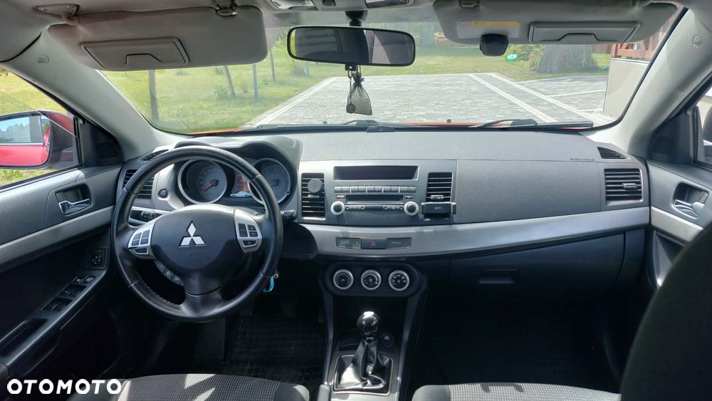 Mitsubishi Lancer - 7