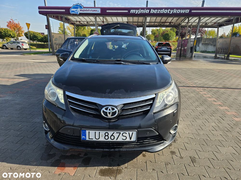 Toyota Avensis 2.0 D-4D Sol - 2