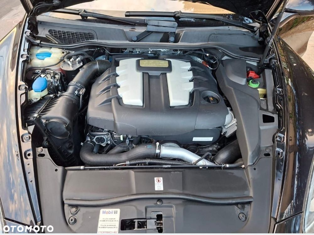 Porsche Cayenne - 5