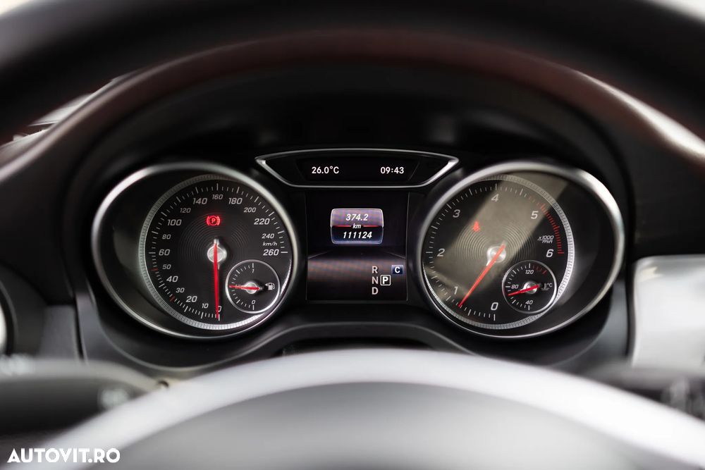 Mercedes-Benz CLA 200 - 21