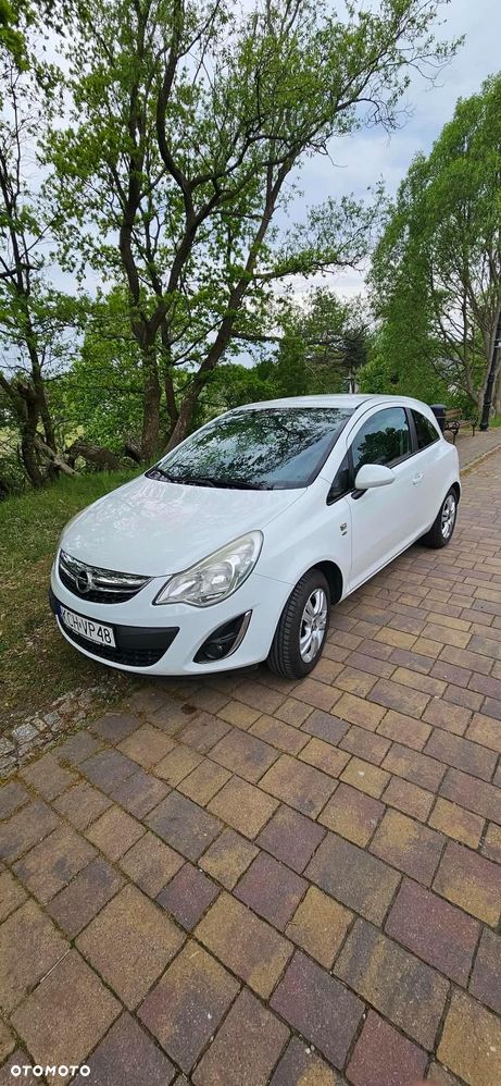 Opel Corsa 1.2 16V Edition / Active - 1