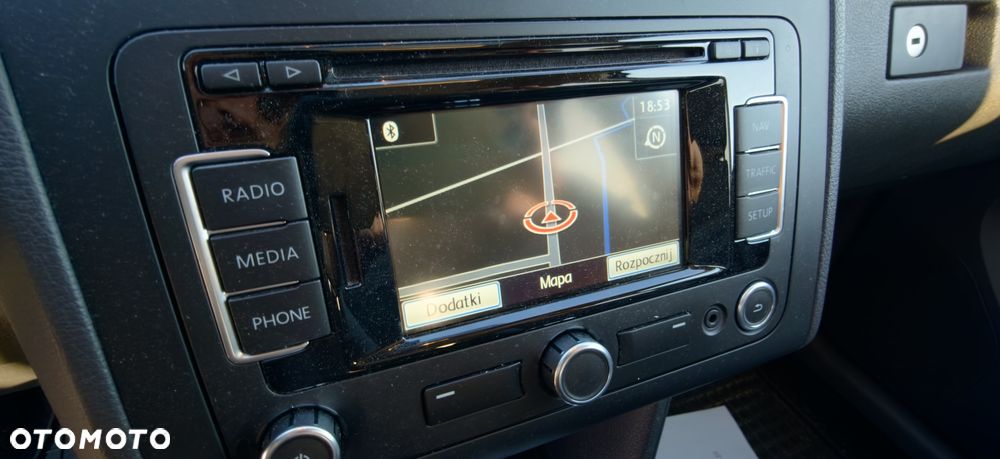Volkswagen Touran - 20