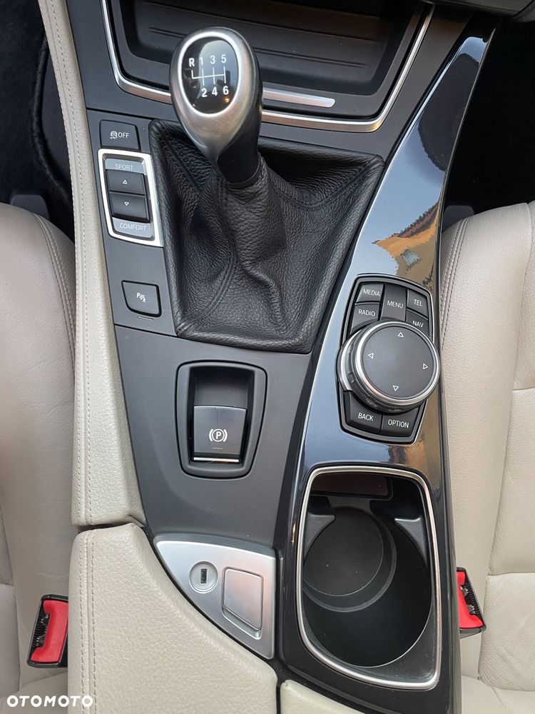 BMW Seria 5 520d Touring - 12