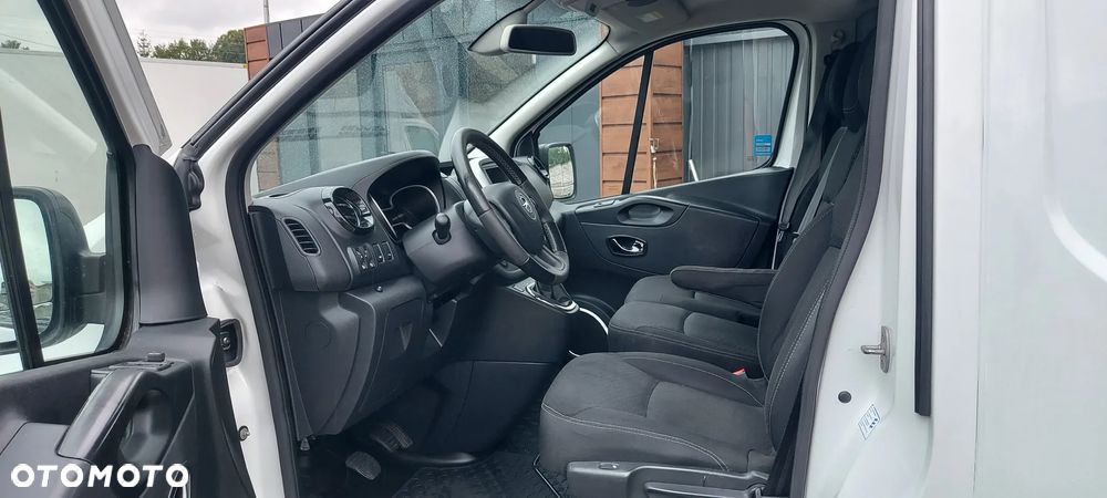 Opel VIVARO - 9