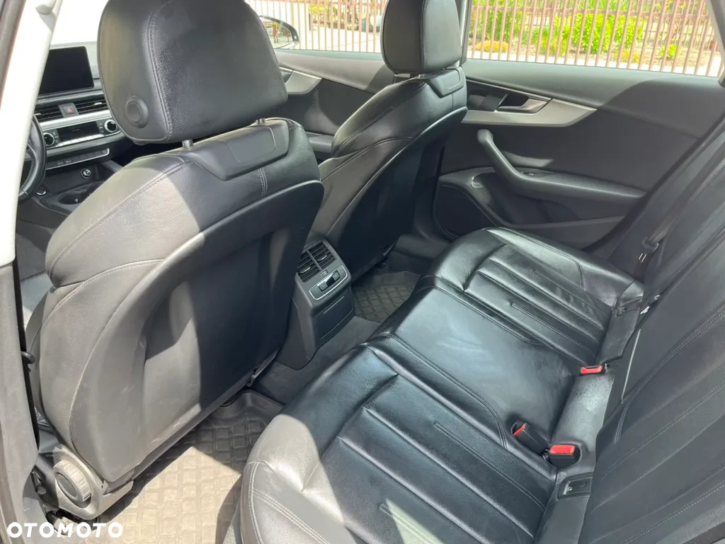 Audi A4 - 24