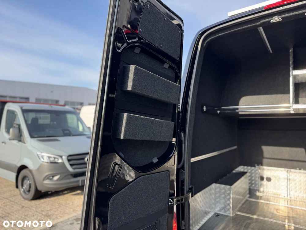 Mercedes-Benz Sprinter - 26
