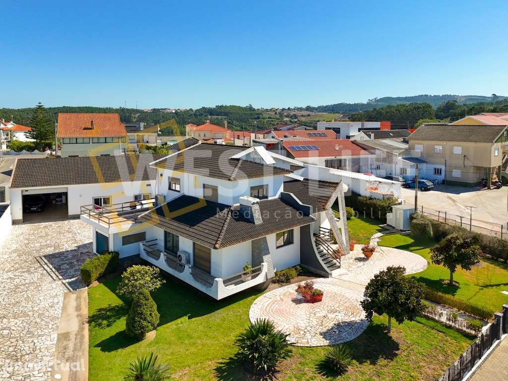 Moradia Independente T4 + T3 com jardim - A 2 minutos do Centro His... - Grande imagem: 2/46