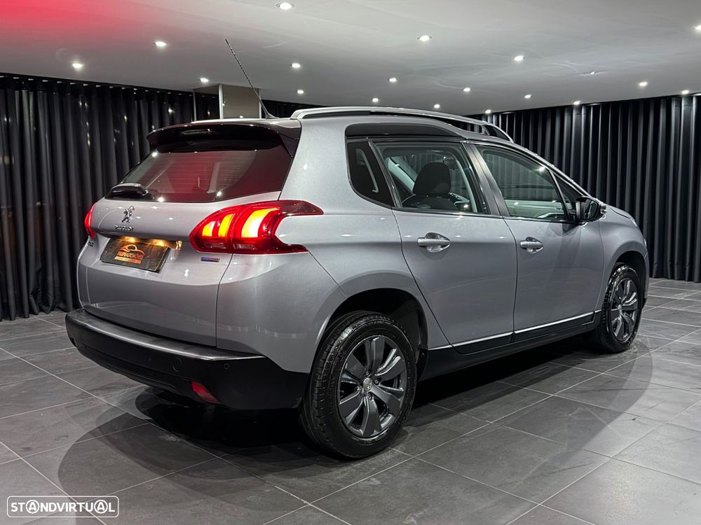 Peugeot 2008 1.2 PureTech Active - 8