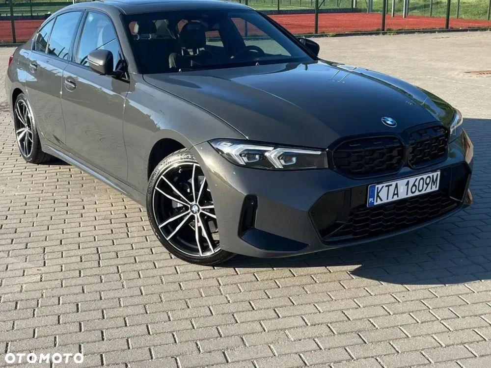 BMW Seria 3 330i M Sport - 10