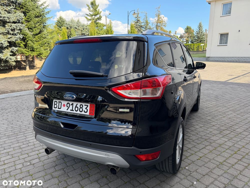 Ford Kuga 1.5 EcoBoost 2x4 Titanium - 10