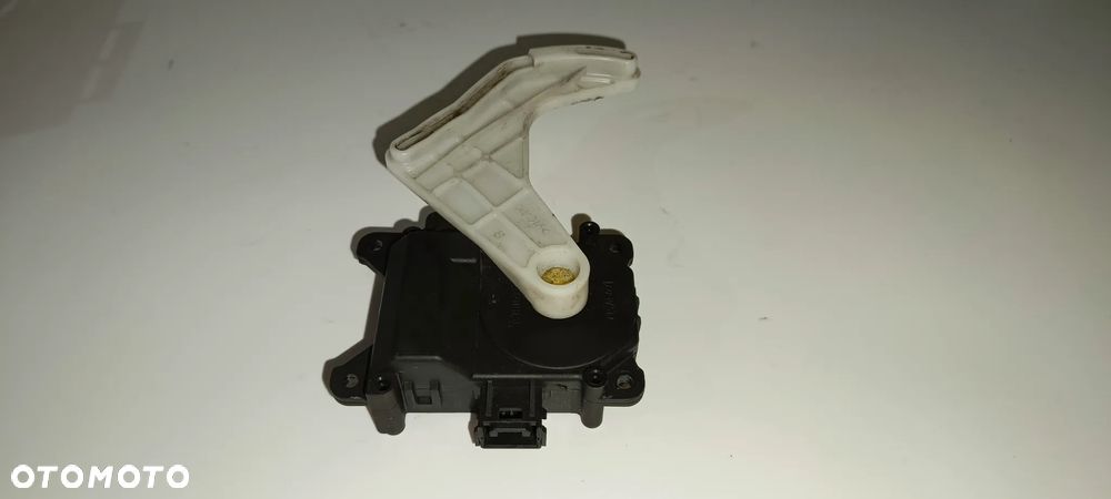 SILNICZEK NAGRZEWNICY STEROWNIK NASTAWNIK KLAP OGRZEWANIA TOYOTA COROLLA VERSO AVENSIS T25 COROLLA E12 0637008930 - 4