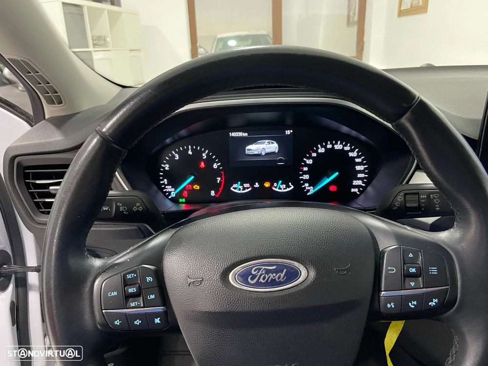 Ford Focus 1.0 EcoBoost S&S COOL&CONNECT - 13