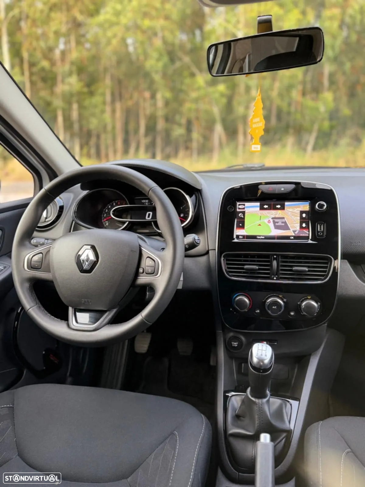 Renault Clio Sport Tourer 0.9 TCe Limited Edition - 10