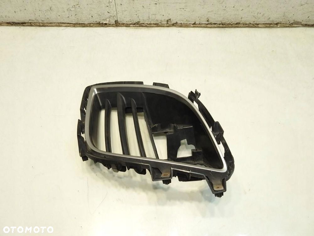 KRATKA ZDERZAKA LEWY PRZÓD CHROM MAZDA CX-7 EH6450C21 - 6