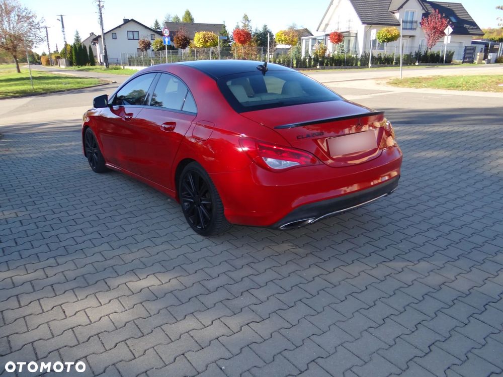 Mercedes-Benz CLA 250 7G-DCT Sport - 28