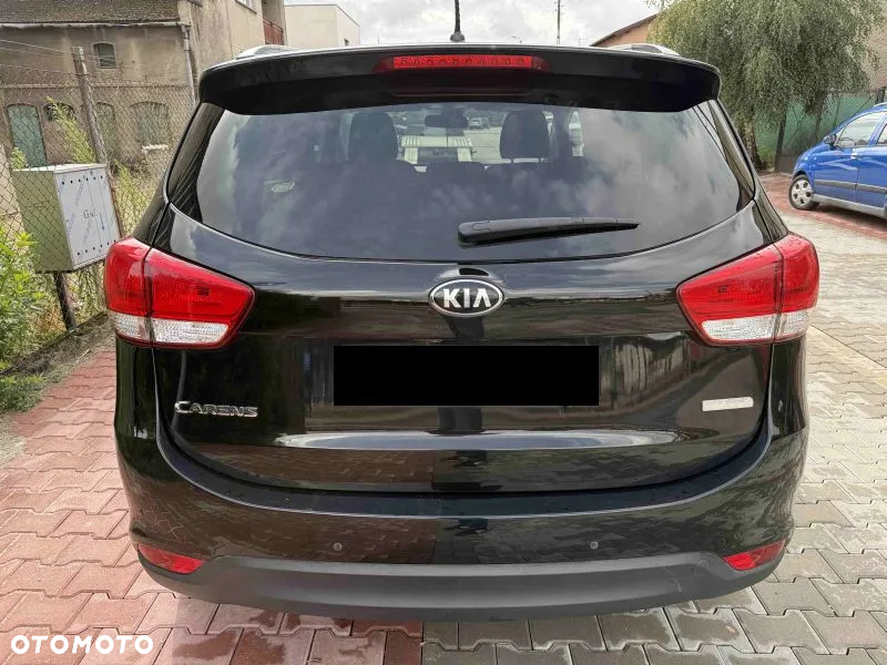 Kia Carens - 6