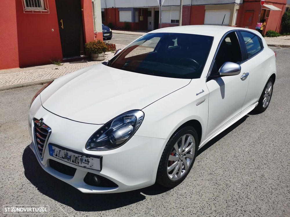 Alfa Romeo Giulietta - 1