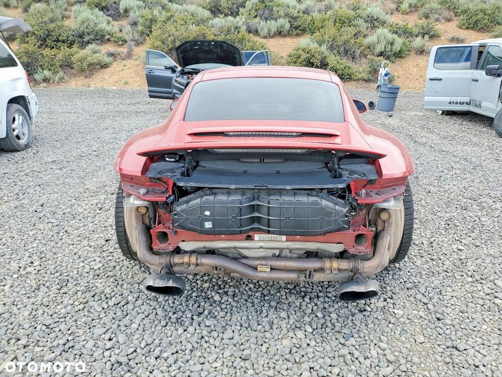 Porsche 911 Carrera PDK - 6
