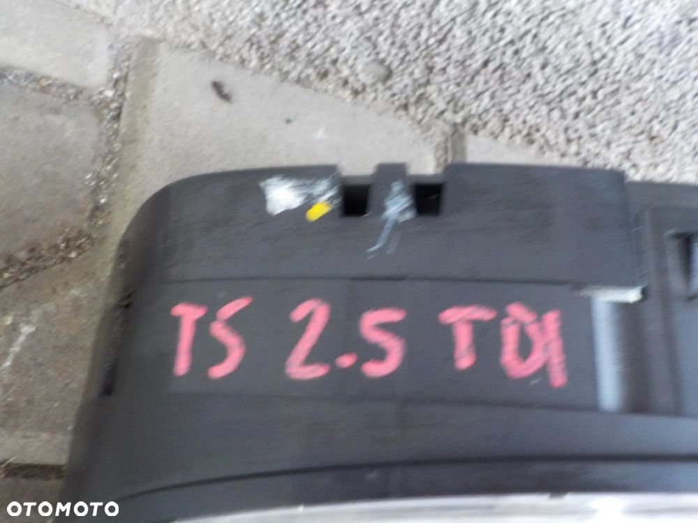 VW T5 LICZNIK ZEGARY 1/2 FIS 7H0920860E - 3